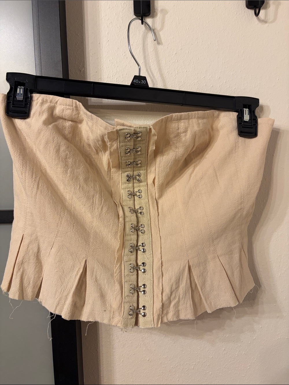 Paper moon Beige Hook-and-Eye Peplum Waist Skirt size Large